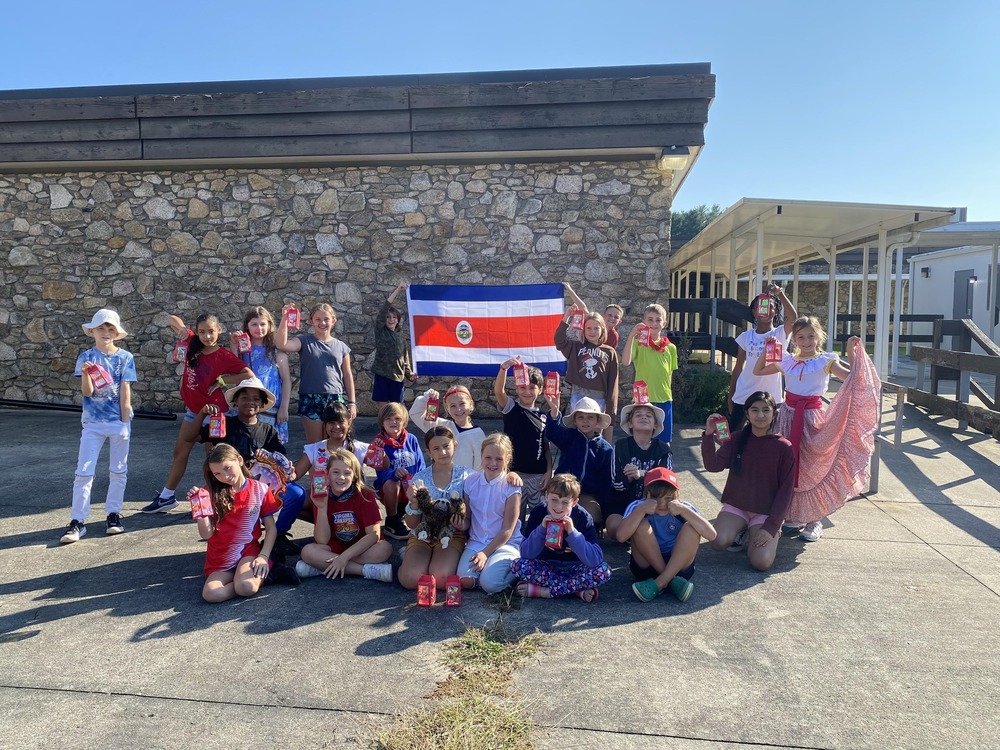 students with Costa Rica flag