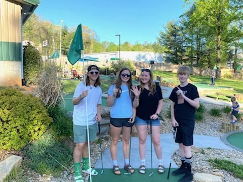 Putt for Hunger with ACR Key Club