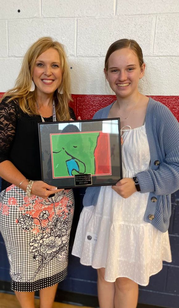 Class of 2022 student takes home artwork from her time at WvES
