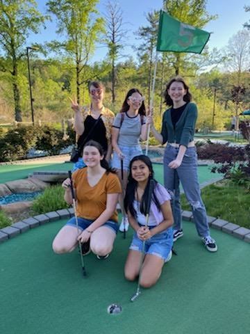 Students Create a Hole in One Fundraiser