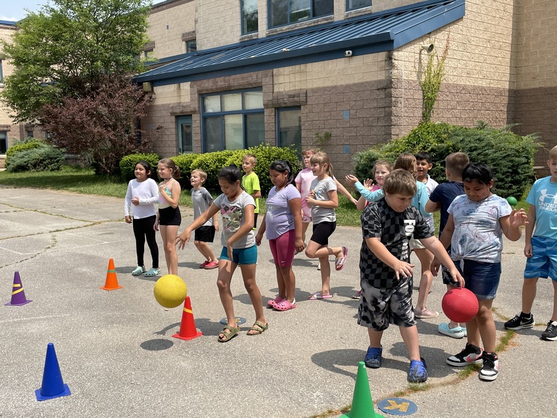 Fun in the Sun on Field Day! | Sand Hill-Venable Elementary