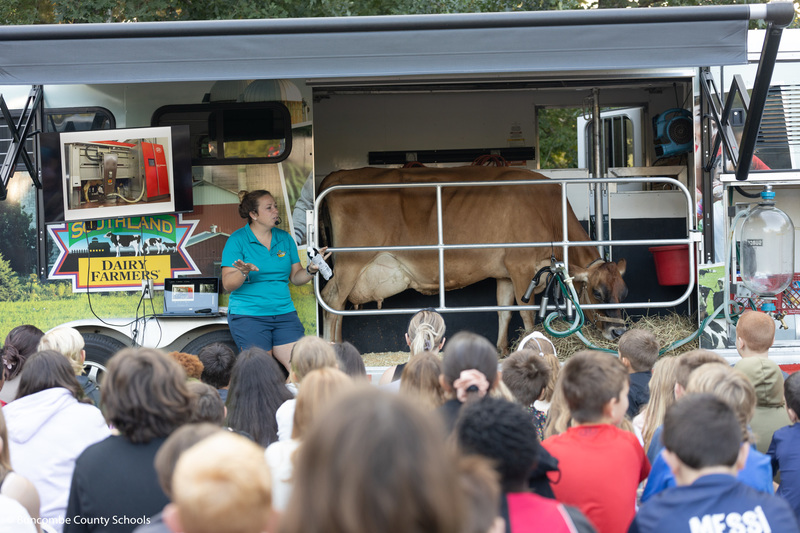 Students watching the Mobile Dairy Classroom presentation at Haw Creek Elementary.