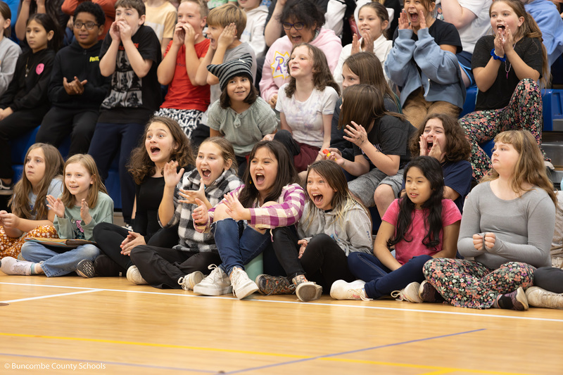 Students cheering during the game. 